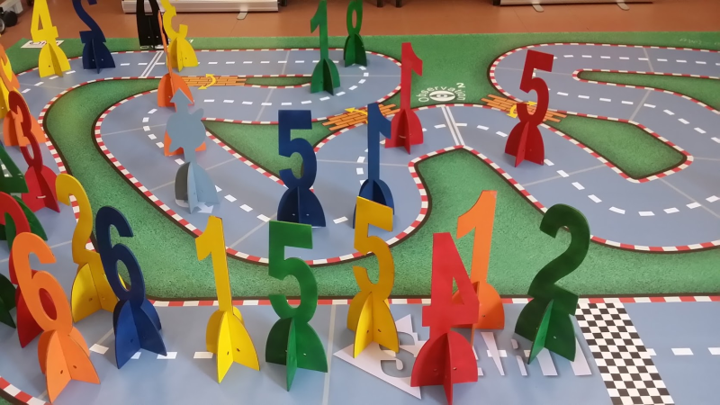 Piccoli giochi per raccontare la scienza