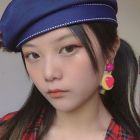 Yang Yi 
